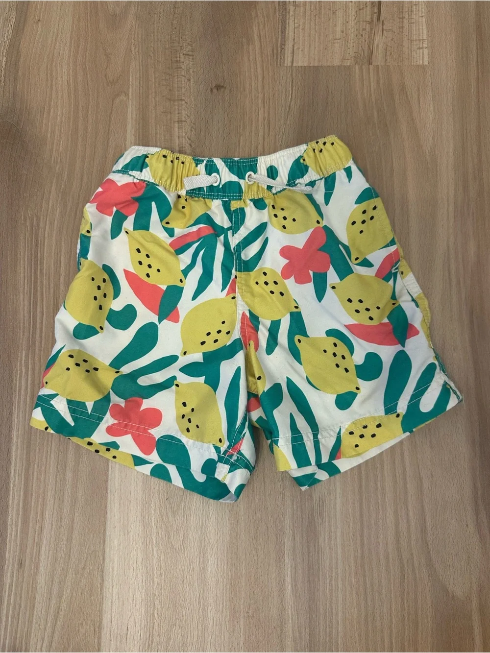 Hanna Andersson Kids Swim Trunks in Lemon Print Yellow, Teal & Coral size 4